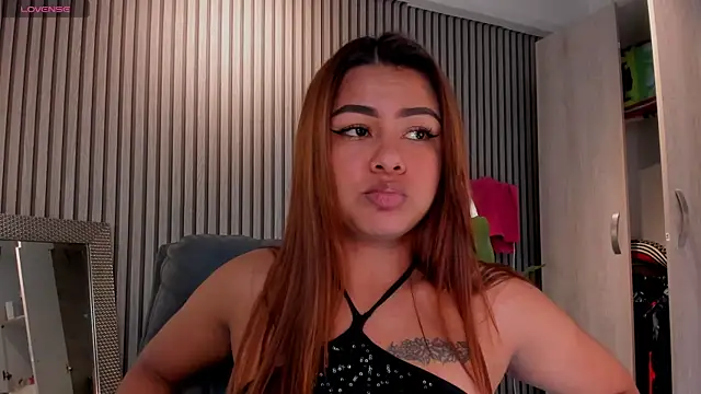 Snapshot of Missnaomi_ chatting on 09/09/25, 06:23 Missnaomi online show from 09/09/25, 06:23