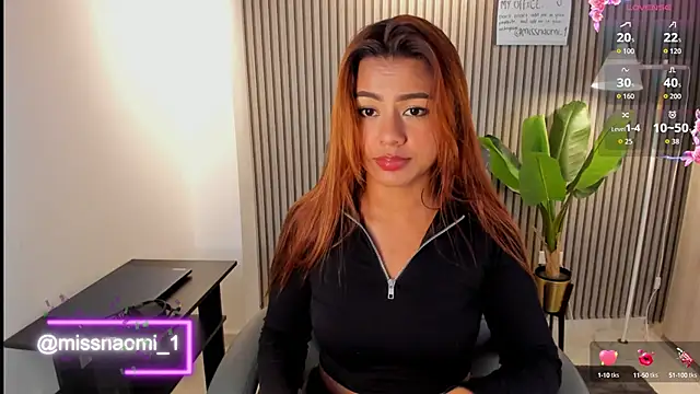Snapshot of Missnaomi_ chatting on 09/21/25, 02:06 Missnaomi online show from 09/21/25, 02:06