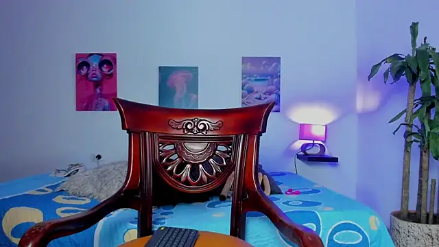 Snapshot of saori_022 chatting on 09/18/25, 02:47 saori 022 online show from 09/18/25, 02:47