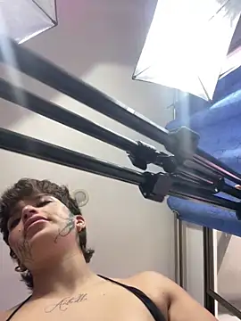 DayanaDG online show from 03/25/26, 08:30