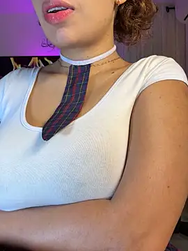 megansan  online show from 10/02/25, 12:41