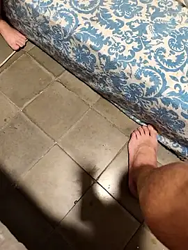 parejita888 online show from 09/27/25, 04:07