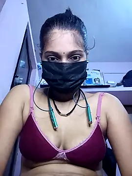 Snapshot of 3USHA chatting on 09/23/25, 08:10 3USHA online show from 09/23/25, 08:10