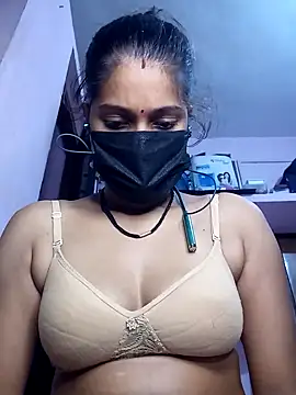 Snapshot of 3USHA chatting on 09/30/25, 04:57 3USHA online show from 09/30/25, 04:57