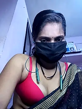 Snapshot of 3USHA chatting on 10/03/25, 07:32 3USHA online show from 10/03/25, 07:32