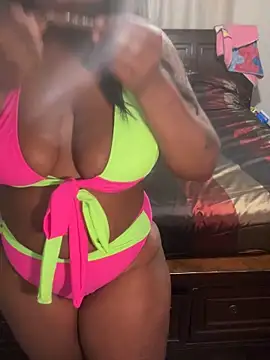 SandyCHEECKZ online show from 11/21/25, 10:20