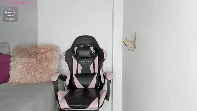 mari-ross online show from 04/21/26, 02:03