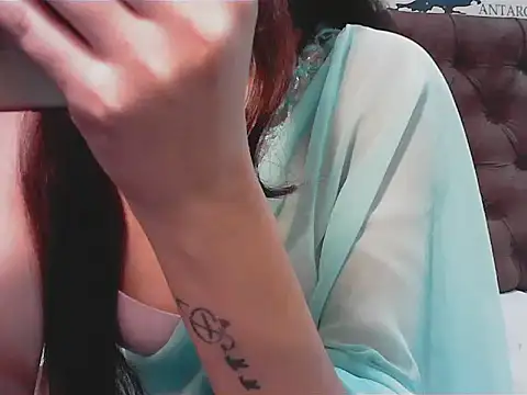 elize   online show from 11/07/25, 12:48