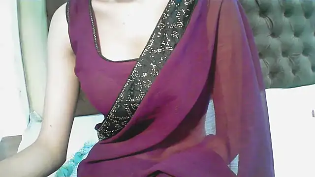 elize   online show from 11/07/25, 01:59