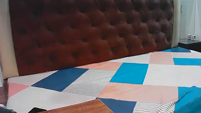 elize   online show from 11/21/25, 05:50