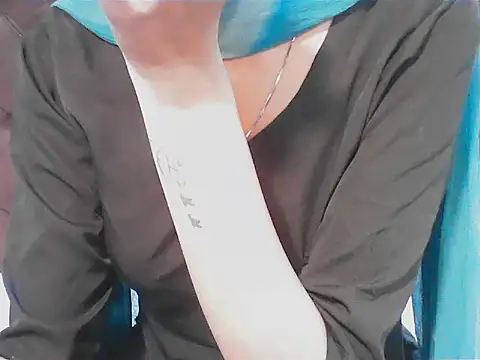 elize   online show from 12/05/25, 03:38