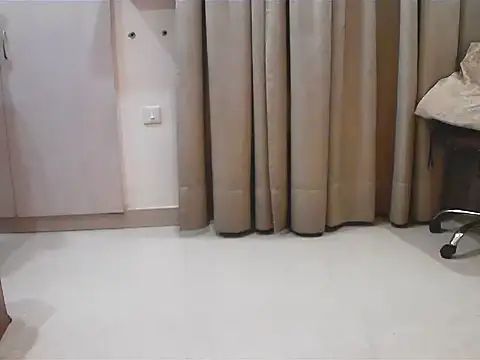 elize   online show from 12/14/25, 03:35