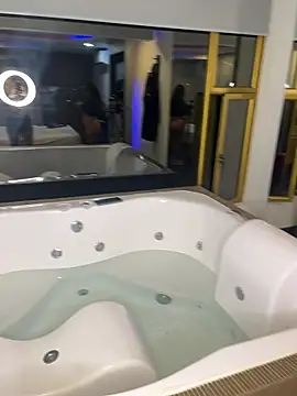 aphrodita hotaz online show from 10/26/25, 04:13