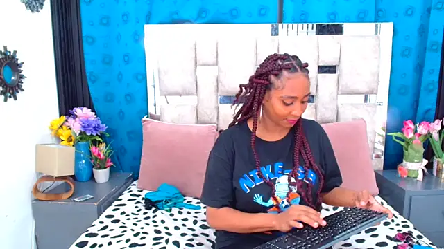 AmbarSmit online show from 09/29/25, 01:12