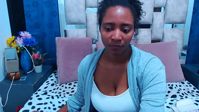 AmbarSmit online show from 09/15/25, 02:12