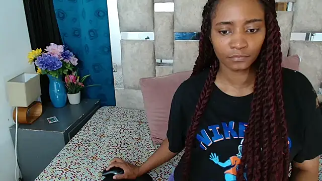 AmbarSmit online show from 10/30/25, 07:22