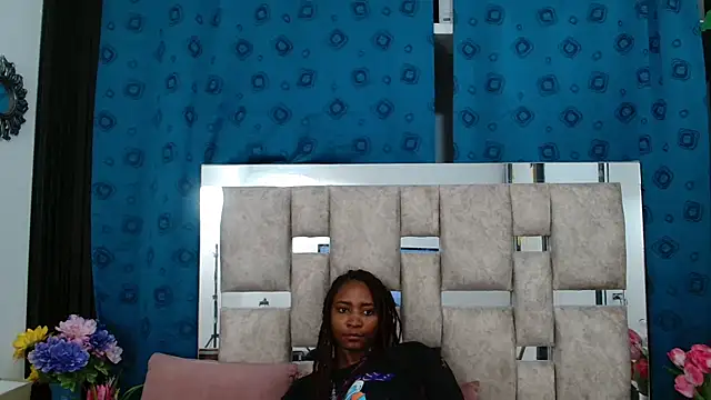 AmbarSmit online show from 11/06/25, 07:07