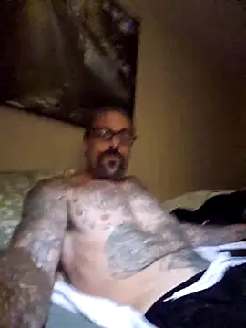 Snapshot of sethdarby chatting on 09/17/25, 06:15 sethdarby online show from 09/17/25, 06:15