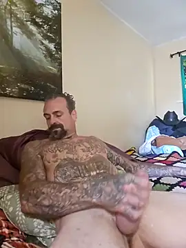 Snapshot of sethdarby chatting on 09/19/25, 03:49 sethdarby online show from 09/19/25, 03:49