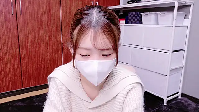 Ema o0 chan online show from 10/31/25, 11:18