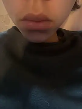 Snapshot of sunset24 chatting on 11/18/25, 06:28 sunset24 online show from 11/18/25, 06:28