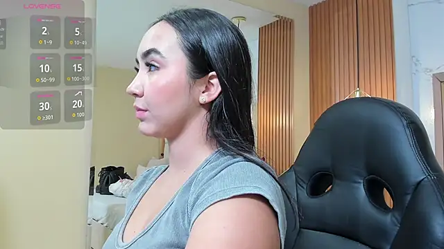 Snapshot of julieta_rosee chatting on 06/01/26, 10:31 julieta rosee online show from 06/01/26, 10:31