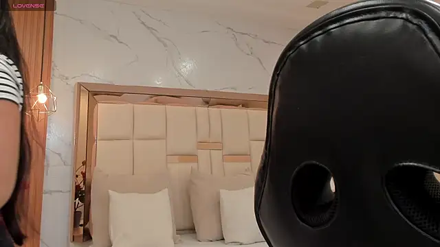 julieta rosee online show from 12/19/25, 09:39