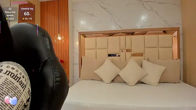 julieta rosee online show from 11/11/25, 10:15