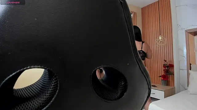 julieta rosee online show from 11/24/25, 09:59