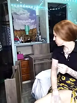 Purple2StayThnxx online show from 01/12/26, 08:04