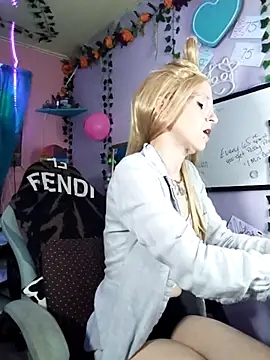 Purple2StayThnxx online show from 11/06/25, 12:31