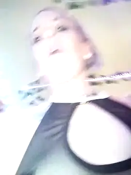 Purple2StayThnxx online show from 11/11/25, 12:16