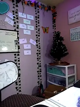 Purple2StayThnxx online show from 11/18/25, 08:45