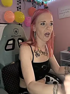 Purple2StayThnxx online show from 09/25/25, 02:23