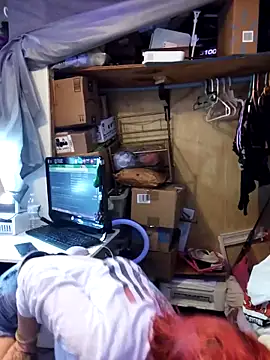 Purple2StayThnxx online show from 11/17/25, 08:46