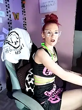 Purple2StayThnxx online show from 11/17/25, 02:26