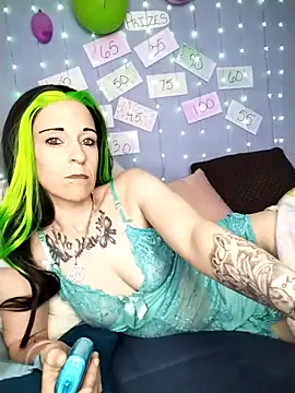 Purple2StayThnxx online show from 03/29/26, 11:39