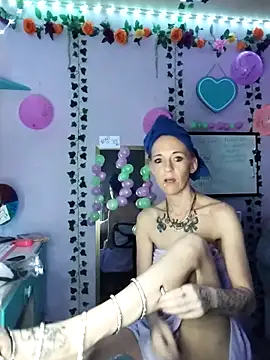 Purple2StayThnxx online show from 10/20/25, 08:42