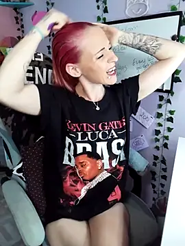 Purple2StayThnxx online show from 11/05/25, 04:21