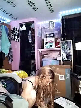 Purple2StayThnxx online show from 02/25/26, 05:29