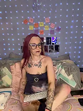 Purple2StayThnxx online show from 05/09/26, 12:25