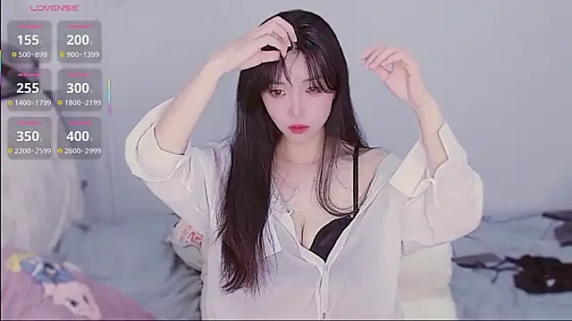 XiaoNana  online show from 02/05/26, 02:07