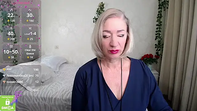 hunters woman online show from 11/04/25, 12:25