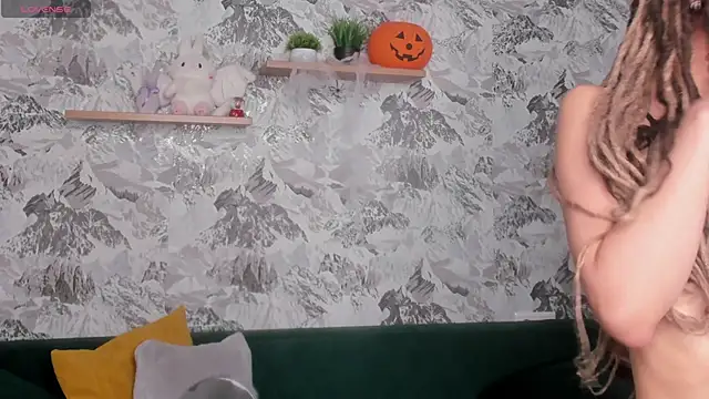 Ameli Shell online show from 11/13/25, 01:31