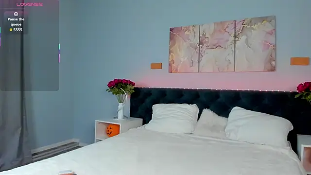 KiraSun online show from 11/07/25, 12:10