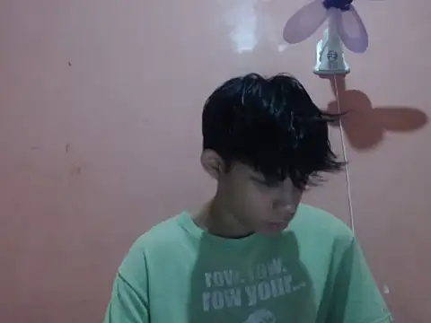 Snapshot of Kyoshi_19 chatting on 10/27/25, 08:04 Kyoshi 19 online show from 10/27/25, 08:04