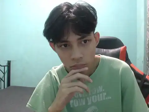 Snapshot of Kyoshi_19 chatting on 10/16/25, 06:21 Kyoshi 19 online show from 10/16/25, 06:21