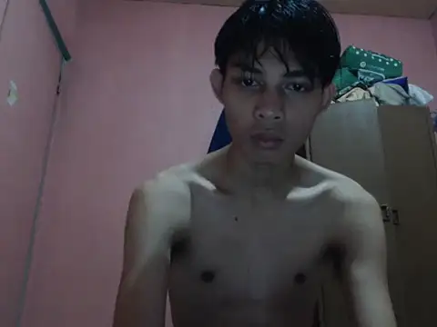 Snapshot of Kyoshi_19 chatting on 09/18/25, 09:23 Kyoshi 19 online show from 09/18/25, 09:23