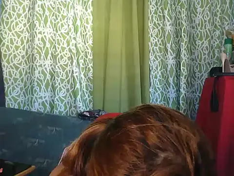 Snapshot of YourTopweng chatting on 10/19/25, 11:18 YourTopweng online show from 10/19/25, 11:18