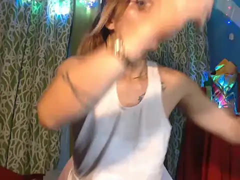 Snapshot of YourTopweng chatting on 09/24/25, 04:46 YourTopweng online show from 09/24/25, 04:46